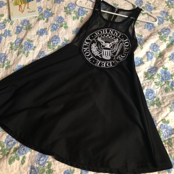RAMONS PUNK ROCK DRESS PRIZED POSSESSION!!! - Picture 1 of 4